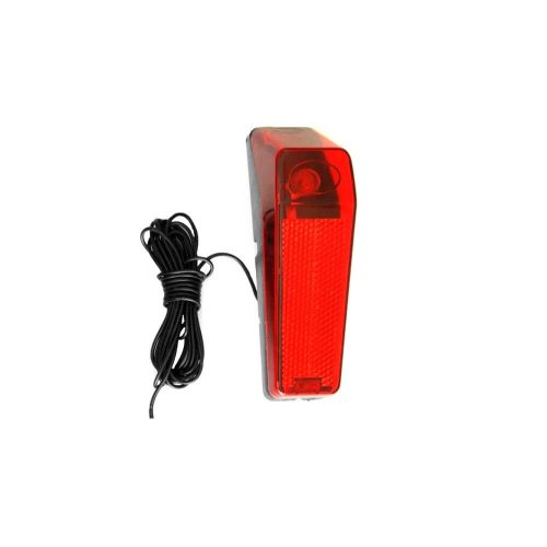 Lámpa hátsó sárvédőre dinamós