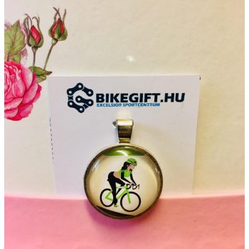 Kézzel készített kerékpáros medál Zöld színben Kicsi